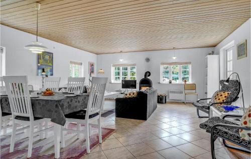 Læsø House | Inviting Home in Ls with Wifi, Pet & Child Friendly