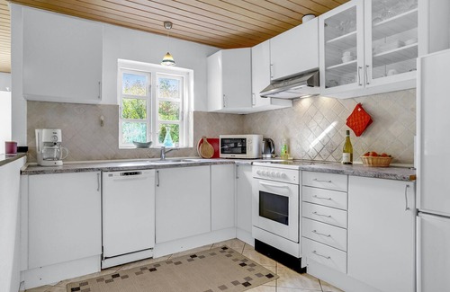 Læsø House | Inviting Cottage with Private Garden and Ocean Views