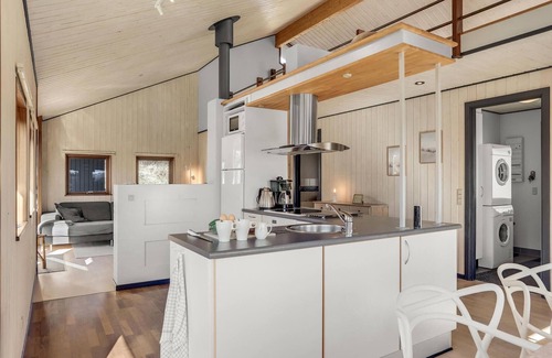 Hvorup Klit House | Cozy Oceanfront Getaway: Dream Vacation by the Sea