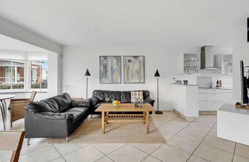Sønderstrand House | Cozy Holiday Home with Ocean View by the Wadden Sea