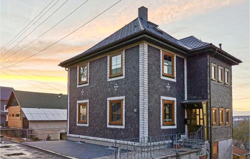 Steinheid House | Family-Friendly Home in Steinheid with Full Kitchen