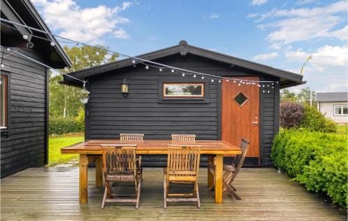 Varobacka House | Family-Friendly 3 Bedroom Retreat in Vrbacka