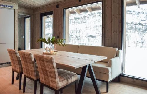 Maurset House | Family-Friendly 3 Bedroom Home in Scenic Vringsfoss