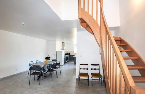 Vanosc House | Bright Apartment in Striking House with Spa & Breakfast