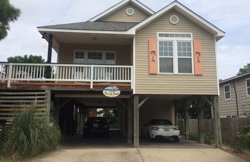 Colington House | Pet-Friendly 3 Bedroom Retreat with Pool & Spa Access