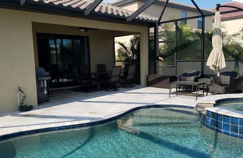 Gran Paradiso House | 3 BEDROOM POOL HOME / LUXURIOUS AND SPACIOUS