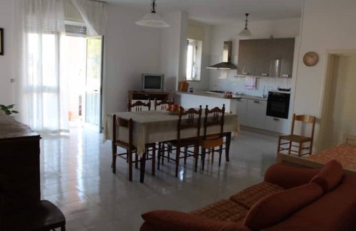 Posto Rosso House | Pet and Child Friendly Vrbo Property for Your Next Stay