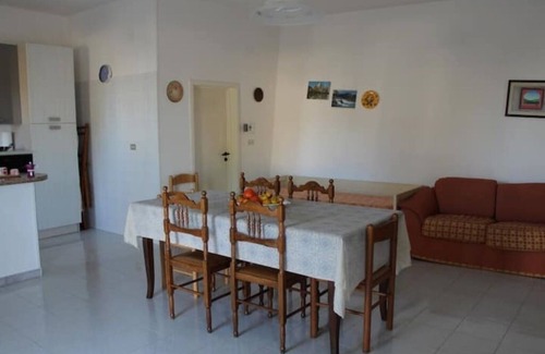 Posto Rosso House | Pet and Child Friendly Vrbo Property for Your Next Stay