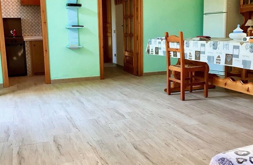 Solanas House | Cozy Vrbo Property: Perfect for Families & Pet Lovers