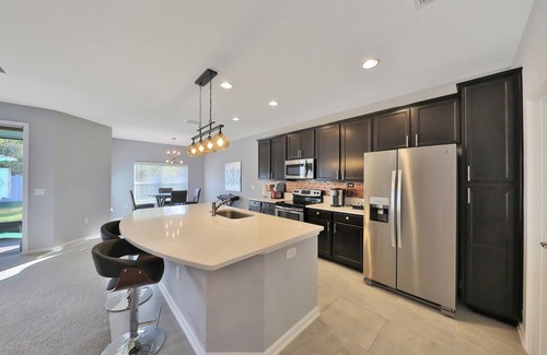 Northside House | Family-Friendly 3 Bedroom Ranch Near Jax Airport - Guest Rated 9.8
