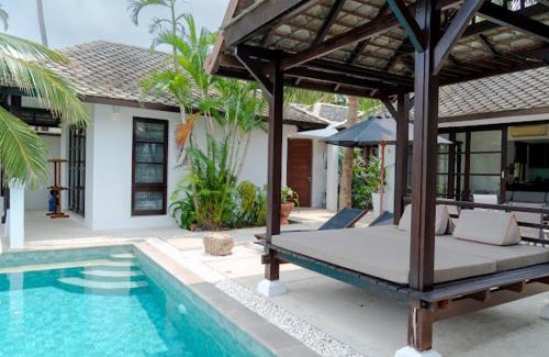 Choeng Mon Villa | 3 Bedroom Seaview Villa Haven on Beachfront Resort