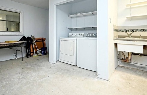 Allandale Apartment | 3 Bedroom Single family 548084 by Houzlet