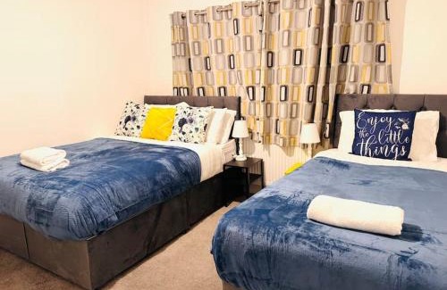 Elm Park Apartment | 3 Bedroom Spacious Bella Range Homes