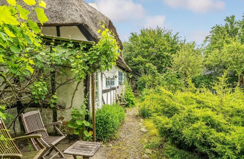 Illebølle House | Cozy 3 Bedroom Accommodation with Ocean View in Rudkøbing