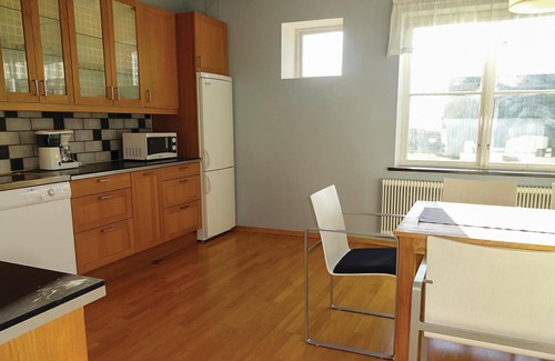 Tomelilla House | Inviting 3 Bedroom Stay in Tomelilla with Lake Views