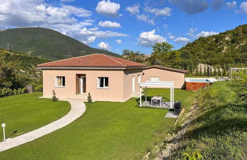 Piobbico House | Cozy Family Retreat in Italy with Private Pool & Spa