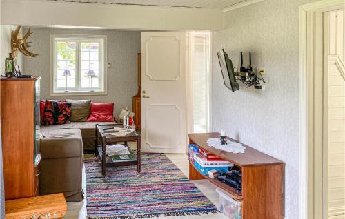 Mellerud House | Cozy 3 Bedroom Home in Mellerud - Pet & Child Friendly