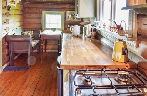 Hurdal Municipality House | Cozy Cottage Retreat with Lake View and Pet-Friendly Perks