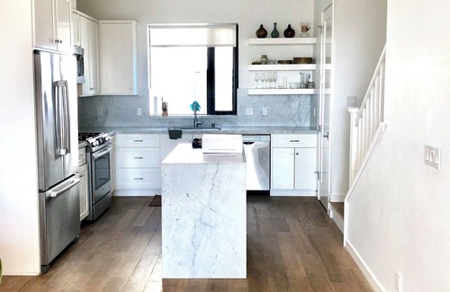 Upper Telegraph House | 3-bedroom townhome in walkable Rockridge close to UC Berkeley and SF.