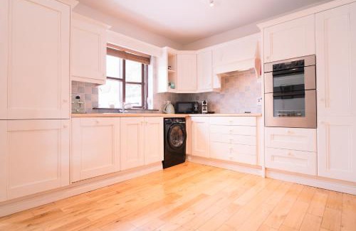 Ballyvaughan House | 3 bedroom Townhouse in the heart of the Burren