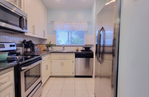 Paradise Island House | Beautiful Townhouse on Paradise Island - Steps to Atlantis