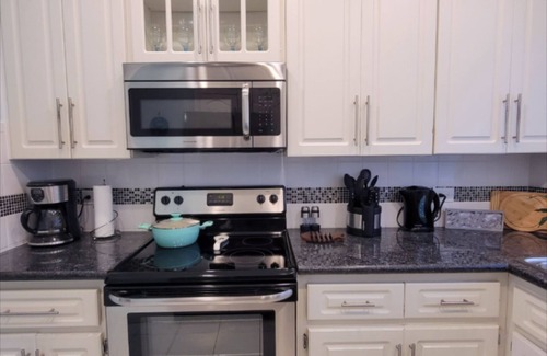 Paradise Island House | Beautiful Townhouse on Paradise Island - Steps to Atlantis