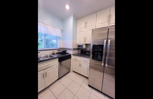 Paradise Island House | Beautiful Townhouse on Paradise Island - Steps to Atlantis