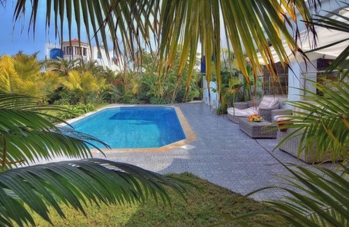 Latchi House | Top-Rated 3 Bedroom Tropical Villa Steps from the Beach