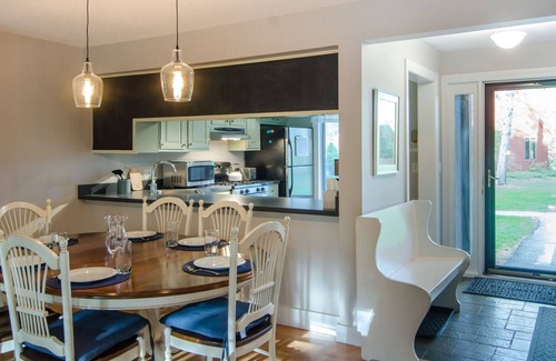 Quechee Condo | 3 Bedroom / 2.5 Bath Central Quechee Condo