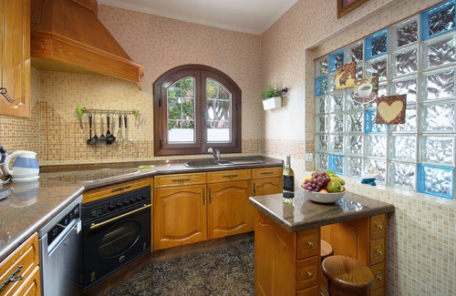 Puerto del Carmen Villa | Beachfront Villa with Private Pool and Ocean Views