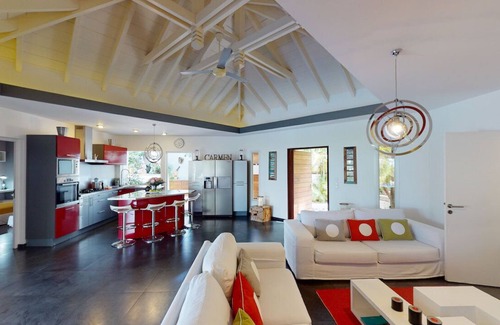 Vitet Villa | Perfect 3-Bedroom Villa for Families with Oceanfront Views