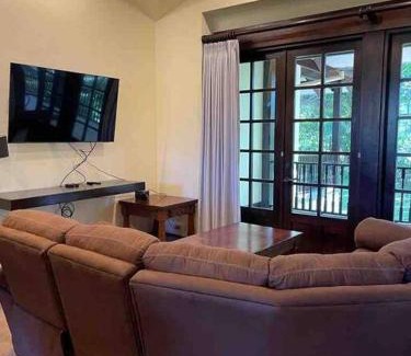 Tamarindo Villa | Spacious 3 Bedroom Villa with Private Beach at Hacienda Pinilla