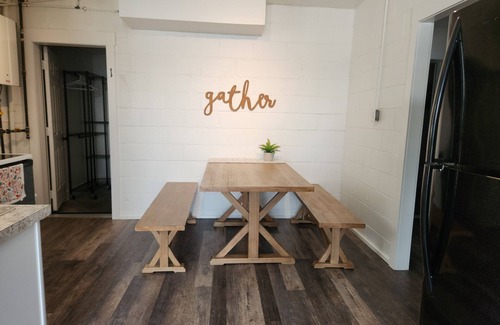 Mount Vernon Apartment | Spacious 3-Bedroom Retreat with Wifi and Covered Patio