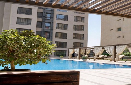 Bneid Al Qar Apartment | Spacious 3 Bedroom Retreat with Large Balcony & Breakfast