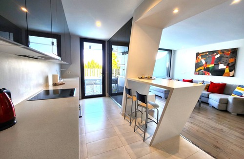 Caleta de Velez House | Elegant 3 Bedrooms at Baviera 43 - Guest Rated 9.8/10