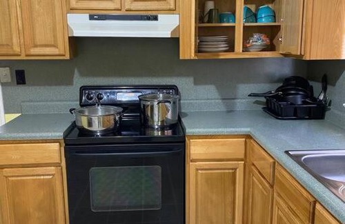 Winston - Salem House | Ideal 3-Bedroom Retreat Near Hospital & Downtown