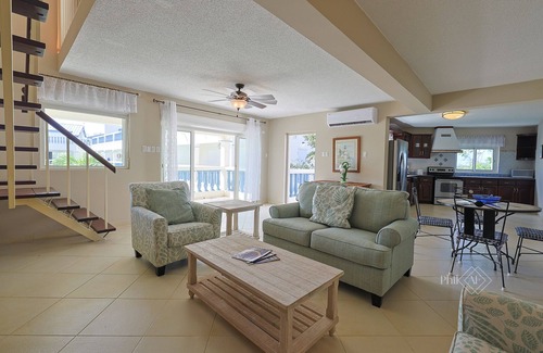 Maho Apartment | Inviting 3 Bedrooms Duplex in Simpson Bay with Spa Access
