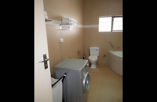 Lusaka House | Exclusive 3-Bedroom House with Pool in Northmead