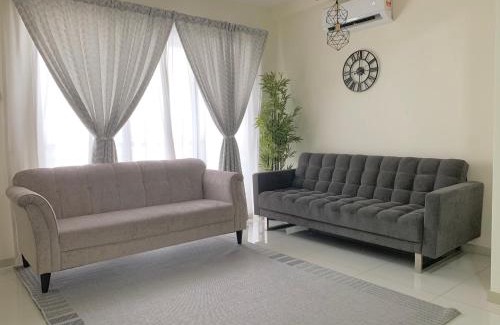 Seksyen 13 Apartment | Comfortable 3 Bedroom Stay Near MSU & Shah Alam Stadium