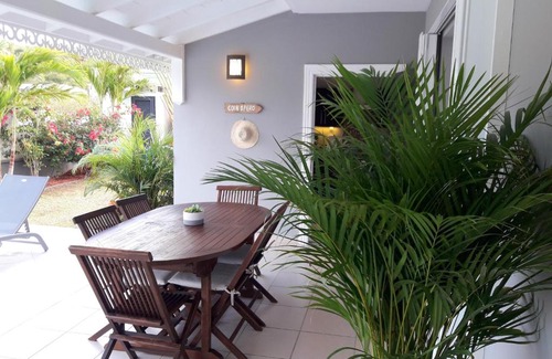Marigot Villa | Beautiful 3-Bedroom Villa at Marigot with Private Pool