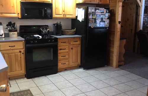 Pittsburg Cabin | Private Retreat with ATV & Snowmobile Access: 10/10 Rating