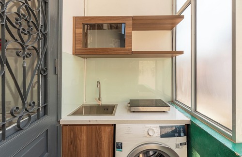 Old Quarter House | Bright 3 Bedrooms in the Heart of Old Quarter with Spa