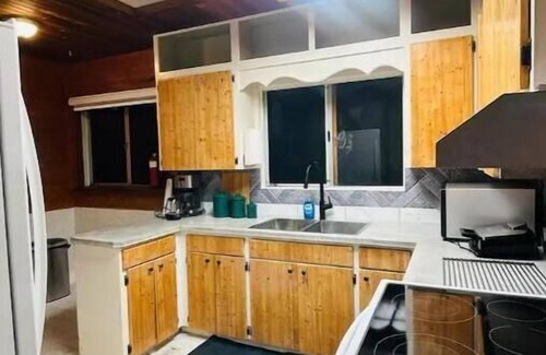 Cultus Lake House | Family-Friendly 3 BHK House Steps from Cultus Lake