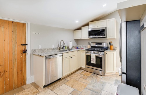 Chagrin Falls House | Prime Location: Steps from Falls in Downtown Chagrin Falls