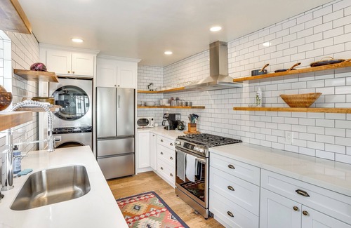 San Clemente Cottage | 3 Blocks to Beach: San Clemente Escape w/Patio!