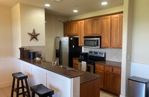 Jonestown Condo | Experience Villa Hollows Resort: Pool, Spa & Lake Travis Fun