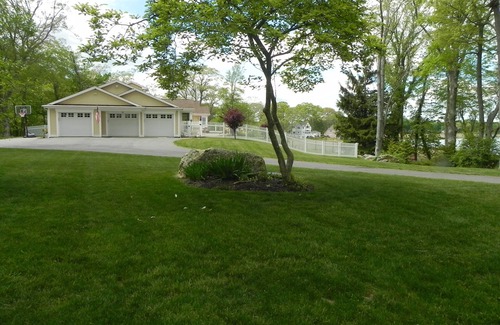 Old Saybrook House | Experience Oceanfront Bliss in a 3BR Home with Hot Tub