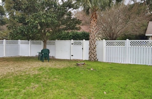 Saint Simons Island House | Family-Friendly 3BR with Ocean Views Near Local Attractions