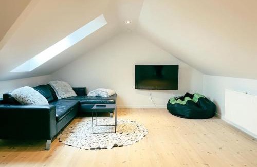 Hoyvik Apartment | Cozy 3 BR Home for Family Getaway in Hoyvík, Tórshavn