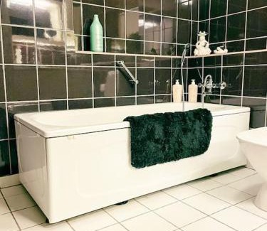 Torshavn Villa | Family-Friendly 3 BR Retreat Ideal for 9 Guests